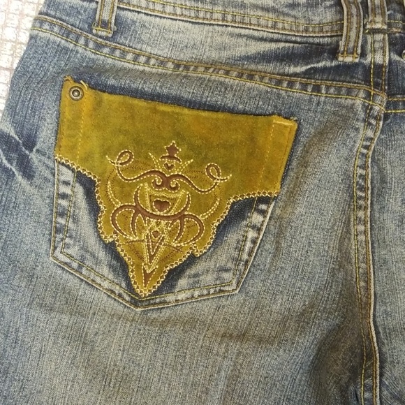 Jeans with suede like pockets - Picture 7 of 7